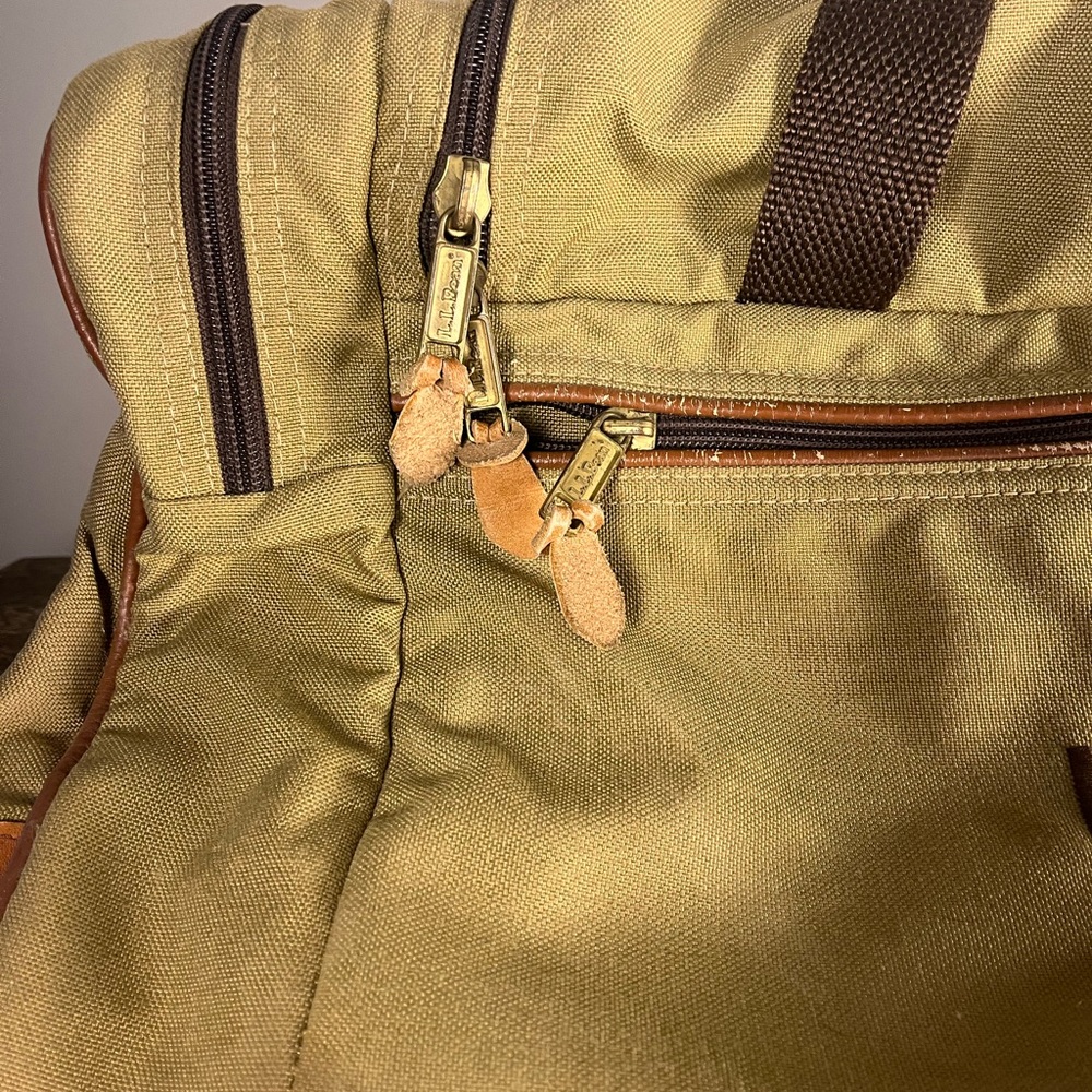 L.L. Bean vintage Men's Tan canvas leather  Duffel Bag medium size - Picture 8 of 16